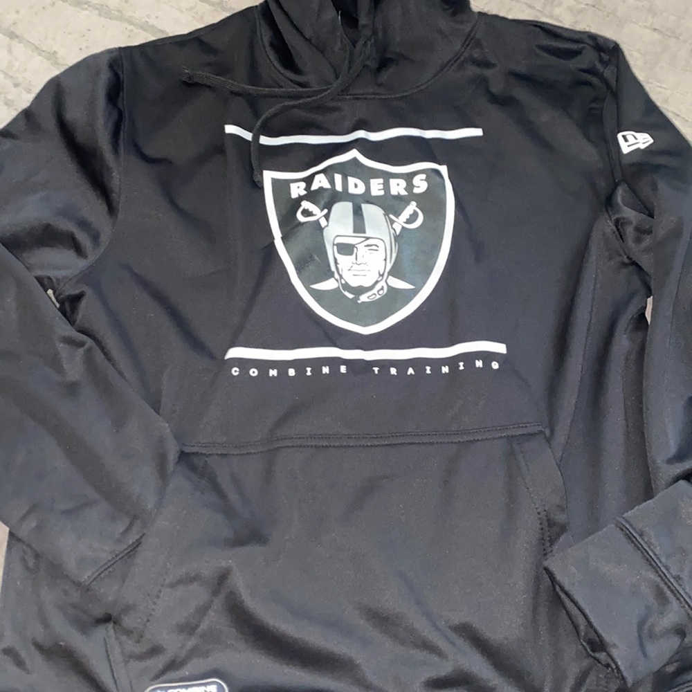 Raiders, black hoodie combine training